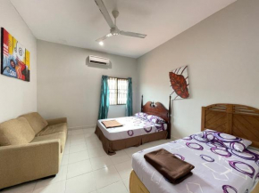 Near Beach and Airport - Ivana Homestay Unit C1